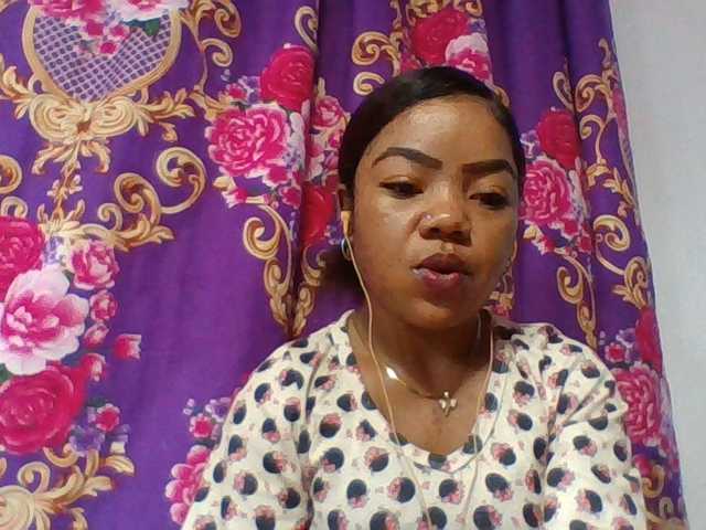 Elyah1a live cam on BongaCams