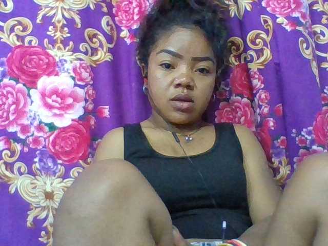 Elyah1a live cam on BongaCams