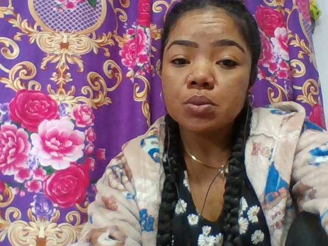 Elyah1a live cam on BongaCams