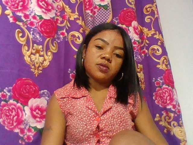 Elyah1a live cam on BongaCams