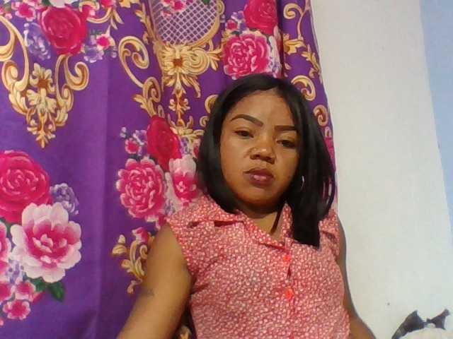 Elyah1a live cam on BongaCams