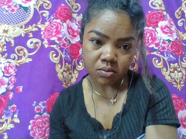 Elyah1a live cam on BongaCams
