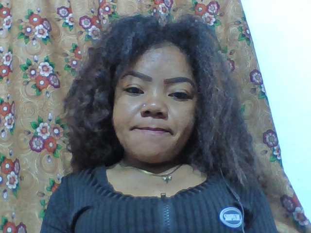 Elyah1a live cam on BongaCams