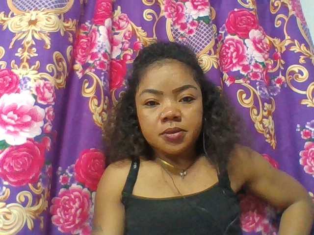 Elyah1a live cam on BongaCams