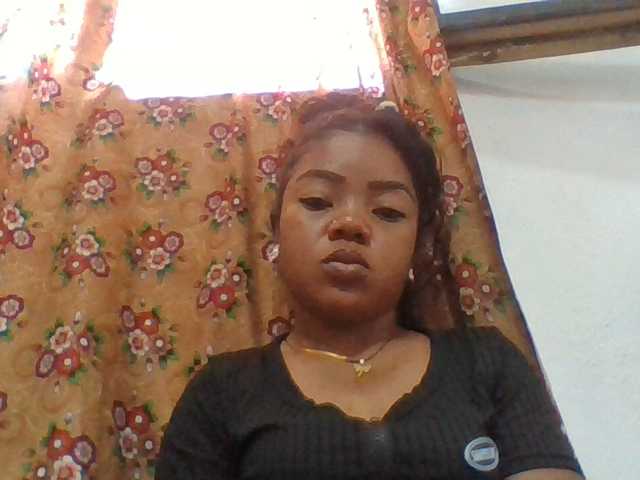 Elyah1a live cam on BongaCams