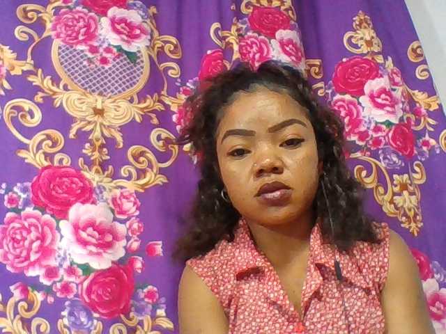 Elyah1a live cam on BongaCams