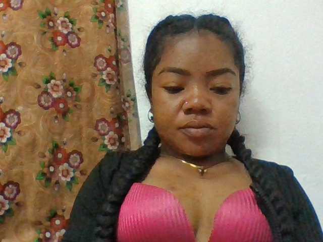 Elyah1a live cam on BongaCams