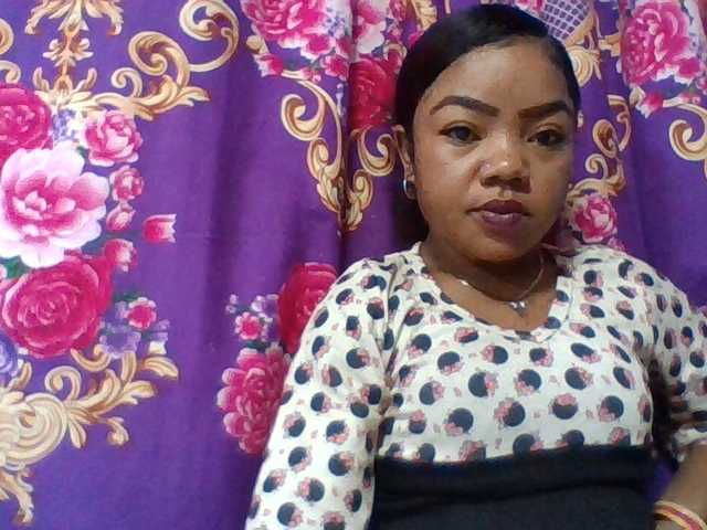 Elyah1a live cam on BongaCams