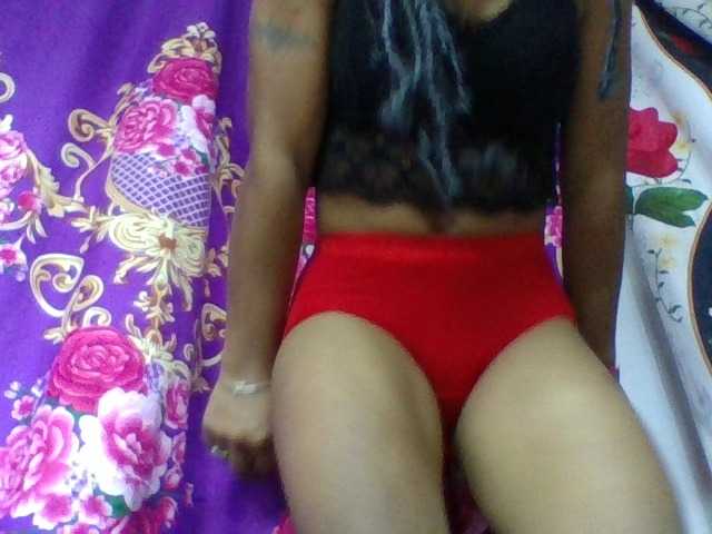 Elyah1a live cam on BongaCams