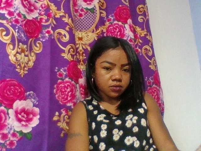 Elyah1a live cam on BongaCams