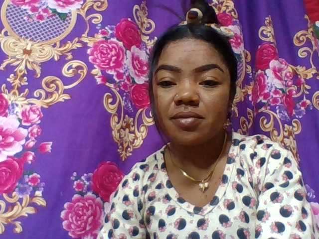 Elyah1a live cam on BongaCams