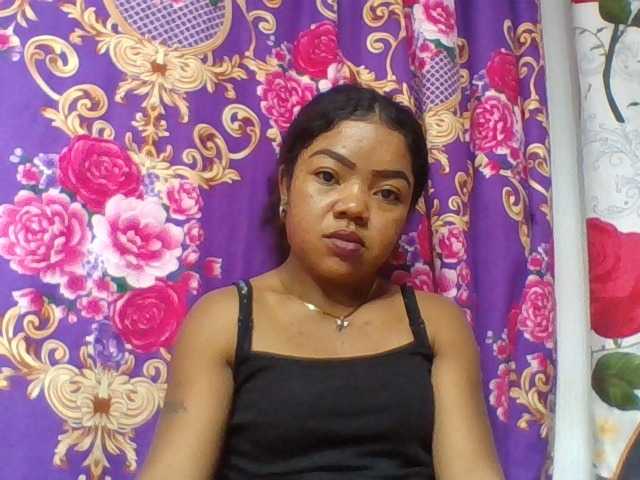 Elyah1a live cam on BongaCams