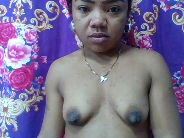 Elyah1a live cam on BongaCams