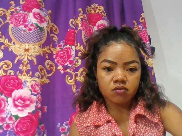 Elyah1a live cam on BongaCams