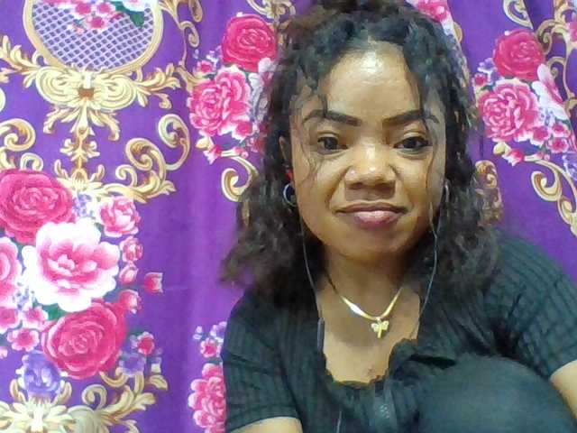 Elyah1a live cam on BongaCams