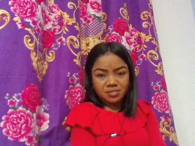 Elyah1a live cam on BongaCams