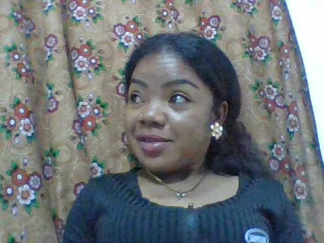 Elyah1a live cam on BongaCams