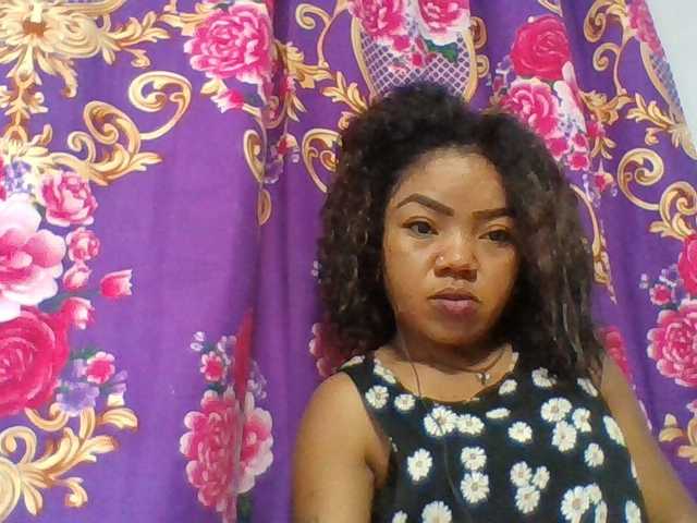 Elyah1a live cam on BongaCams