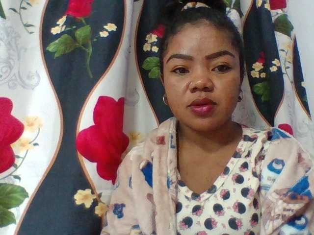 Elyah1a live cam on BongaCams
