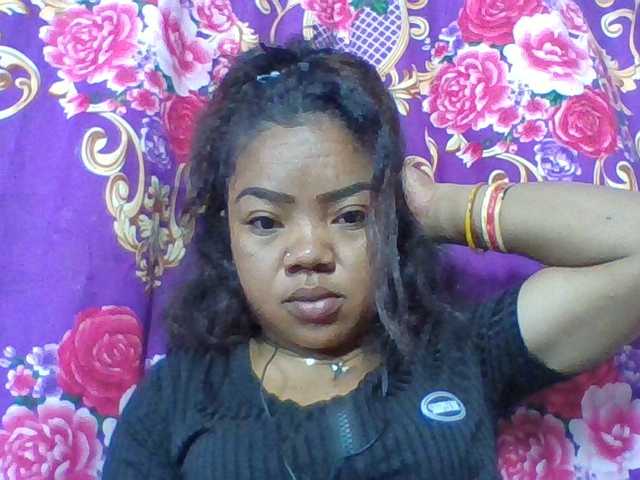 Elyah1a live cam on BongaCams