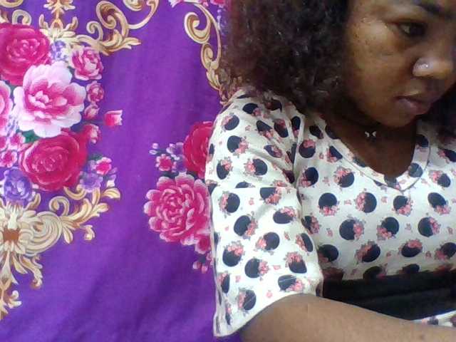 Elyah1a live cam on BongaCams