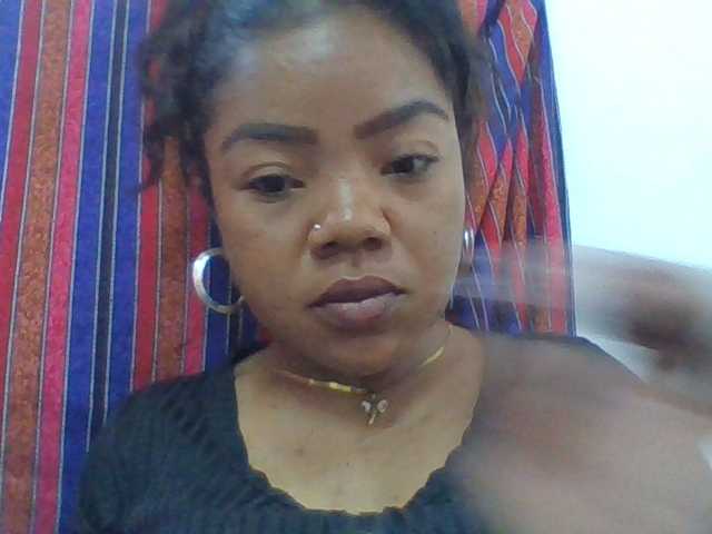 Elyah1a live cam on BongaCams