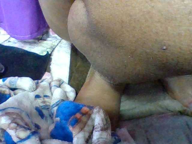Elyah1a live cam on BongaCams