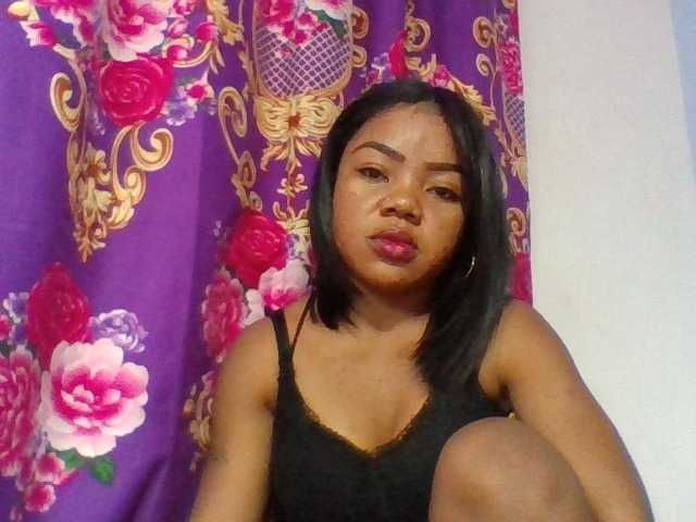 Elyah1a live cam on BongaCams