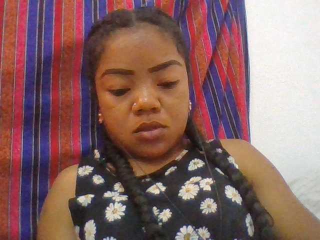 Elyah1a live cam on BongaCams
