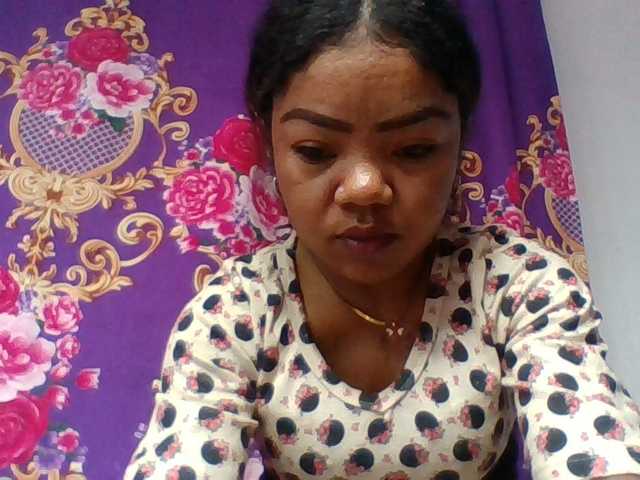 Elyah1a live cam on BongaCams