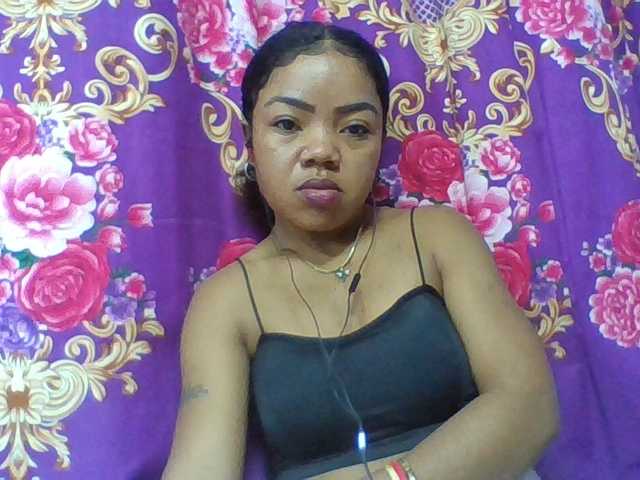 Elyah1a live cam on BongaCams