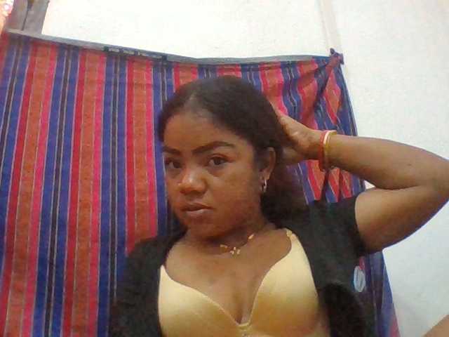 Elyah1a live cam on BongaCams