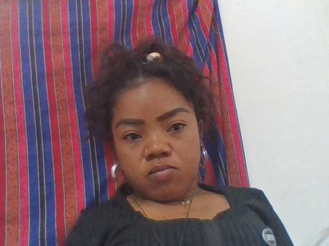 Elyah1a live cam on BongaCams