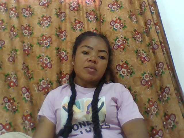 Elyah1a live cam on BongaCams