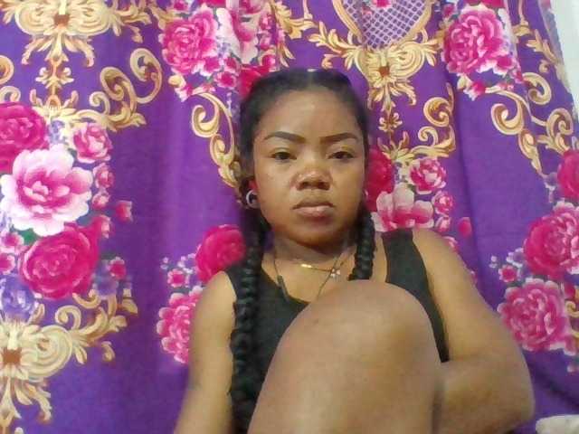 Elyah1a live cam on BongaCams