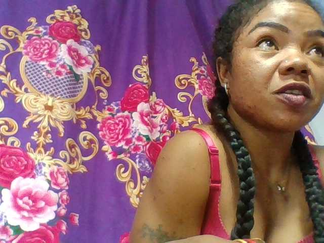 Elyah1a live cam on BongaCams