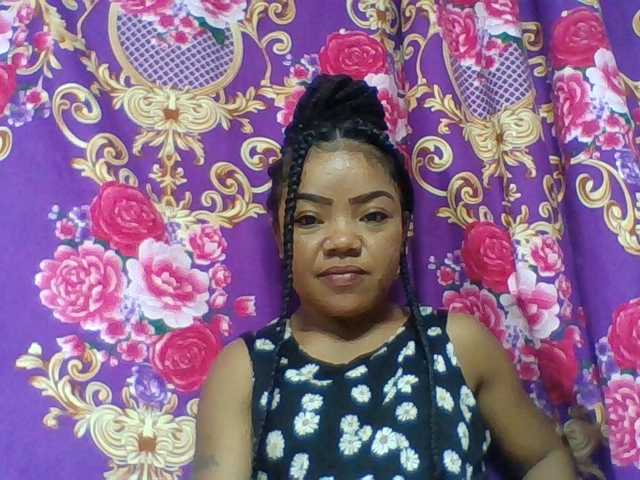 Elyah1a live cam on BongaCams