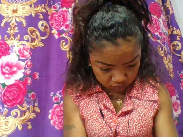 Elyah1a live cam on BongaCams