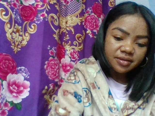 Elyah1a live cam on BongaCams