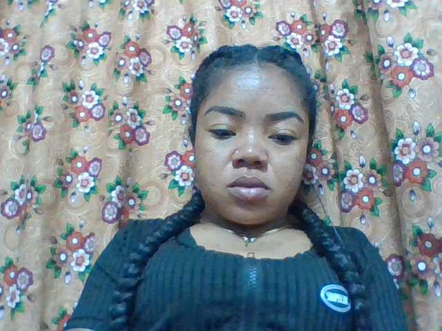 Elyah1a live cam on BongaCams