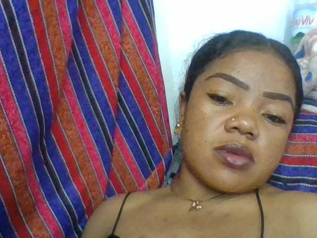 Elyah1a live cam on BongaCams