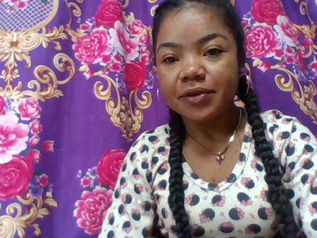 Elyah1a live cam on BongaCams