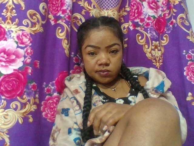 Elyah1a live cam on BongaCams