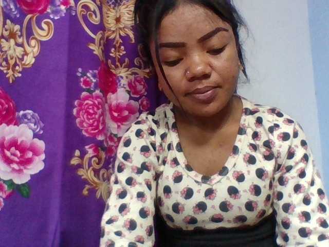 Elyah1a live cam on BongaCams