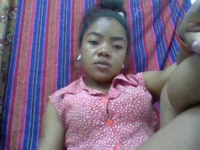 Elyah1a live cam on BongaCams