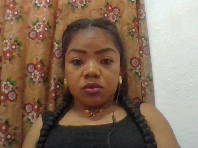 Elyah1a live cam on BongaCams