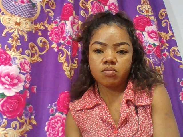 Elyah1a live cam on BongaCams