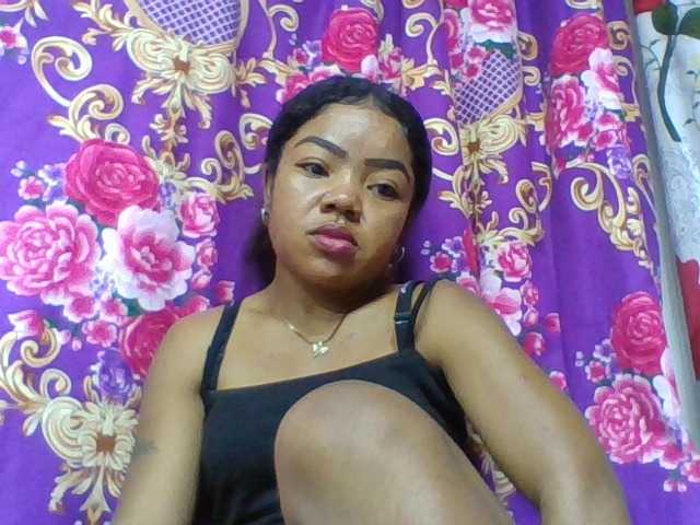 Elyah1a live cam on BongaCams