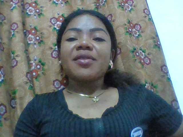 Elyah1a live cam on BongaCams