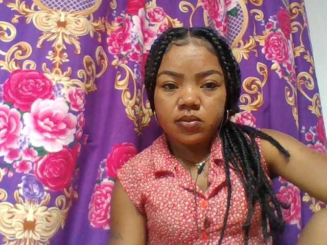 Elyah1a live cam on BongaCams